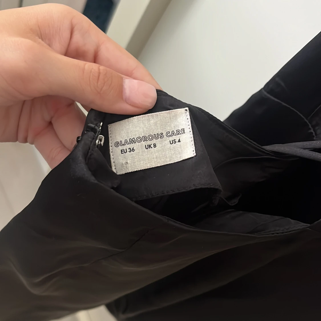 Svart kort klänning  - 92