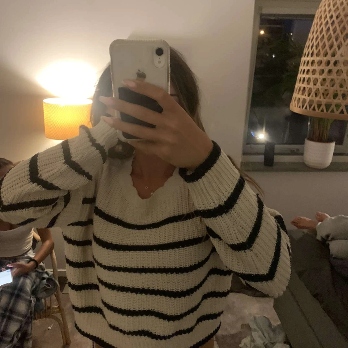 Randig stickadtröja