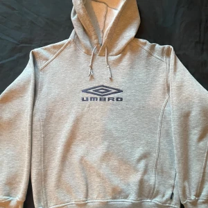 Umbro vintage hoodie - Umbro grey vintage hoodie