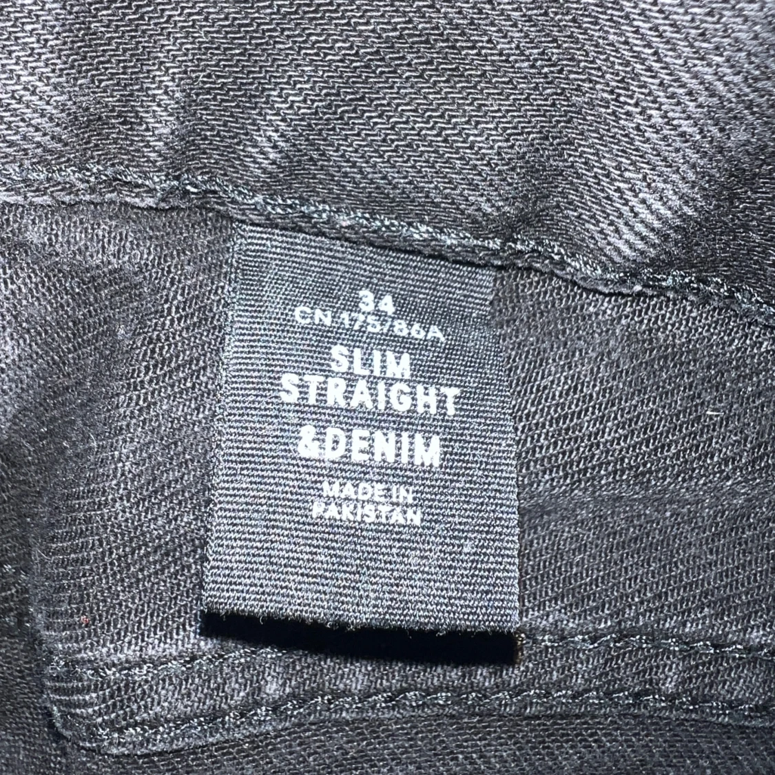 H&M slim straight jeans - 90
