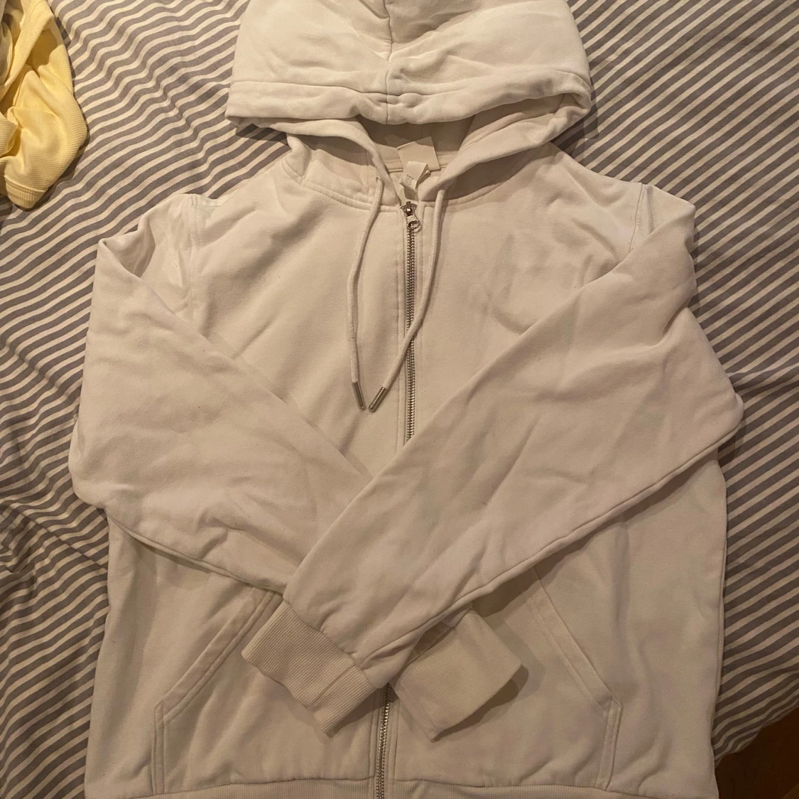 HM HOODIE