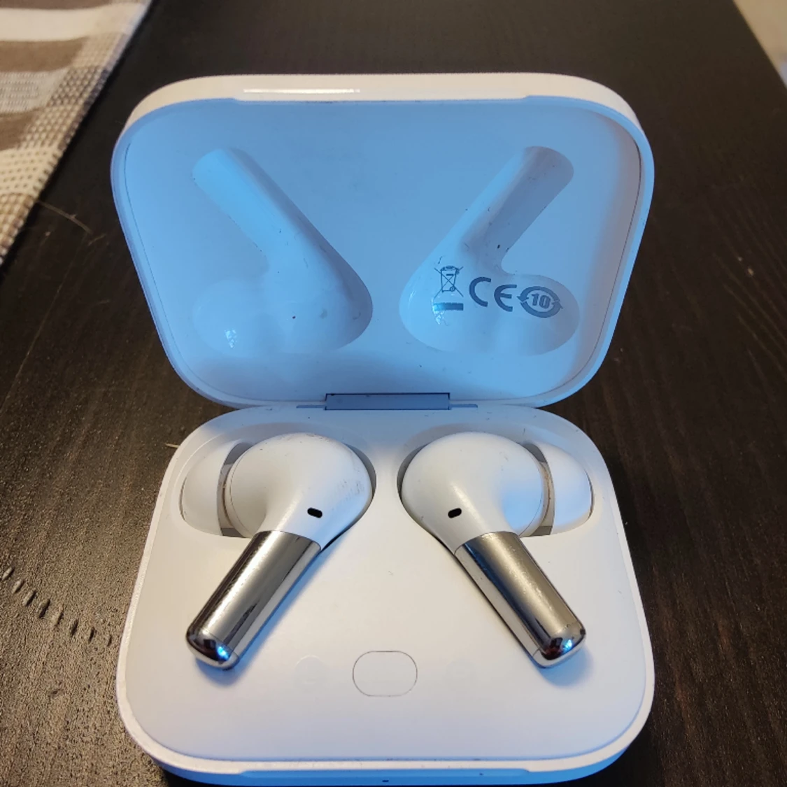 OnePlus Buds Pro - 10 mån garanti kvar  - 90