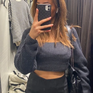 Stickad tröja  - Fin stickad tröja blå/grå färg 