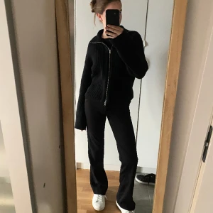 Kostymbyxor  - Modellen ”Fiona” kostymbyxor ifrån Lindex som inte kommer till användning💕💕