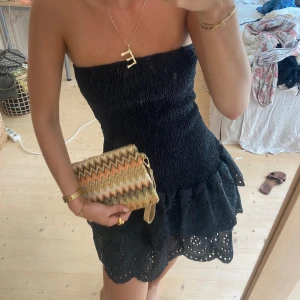 Klänning  - SUPER snygg 