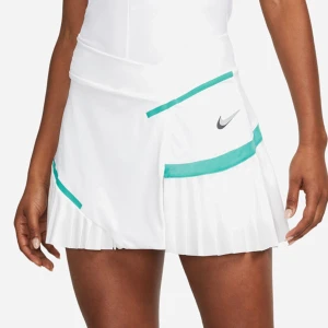 Tenniskjol  - Säljer denna jättefina Tenniskjolen från Nike i storlek S.  Den är sparsamt andvänd, säljs pga att den inte kommer till andvändnig längre. Nypris 900kr- 1000. Pris är förhandlingsbart.