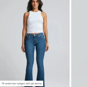 Low waist bootcut jeans  - Använda men väl vårdade så som nya 