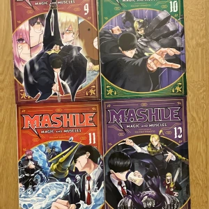 Mashle Magic and Muscles Manga 9-12 - Läst 1 gång, priset kan diskuteras.