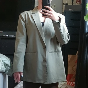 Oversized kavaj - Kavaj från Bianca ingrossos kollektion med nelly, khakigrön