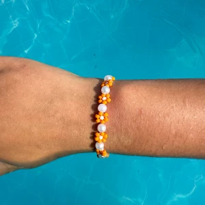 Armband - Orange armband 30kr🐝🧡