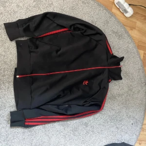 Adidas tröja - Fint skick! Skön tröja💕