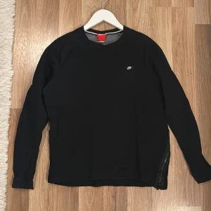 Tröja Nike - Bomullströja från Nike. Storlek M. True to size. Inga skador eller fläckar!