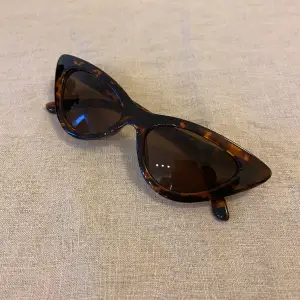 Bruna tortoise solglasögon 🤎🤎  Använda fåtal gånger, bra skick!