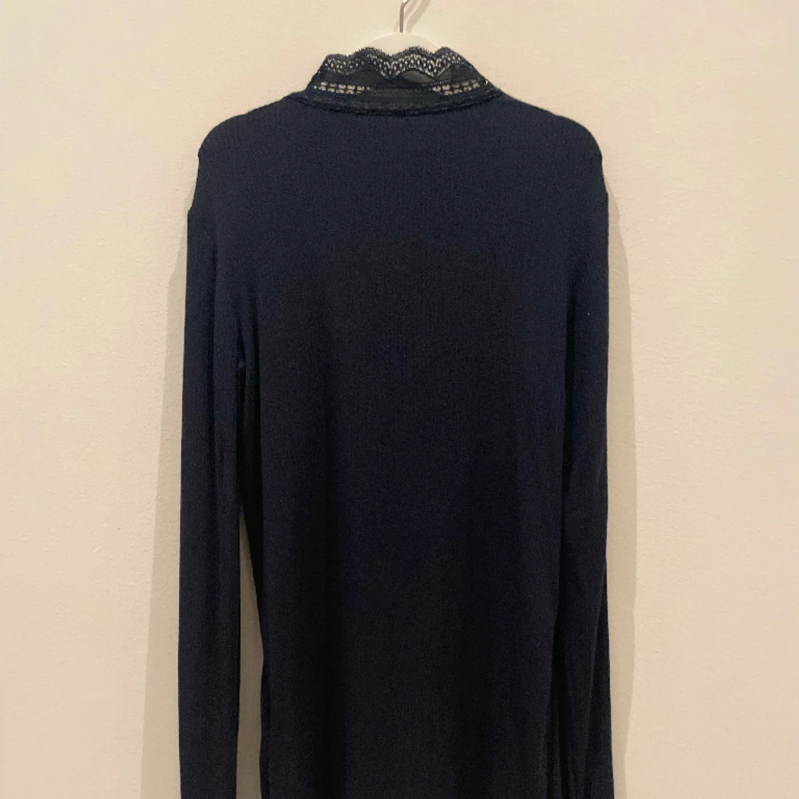 Tröja med spets - 91