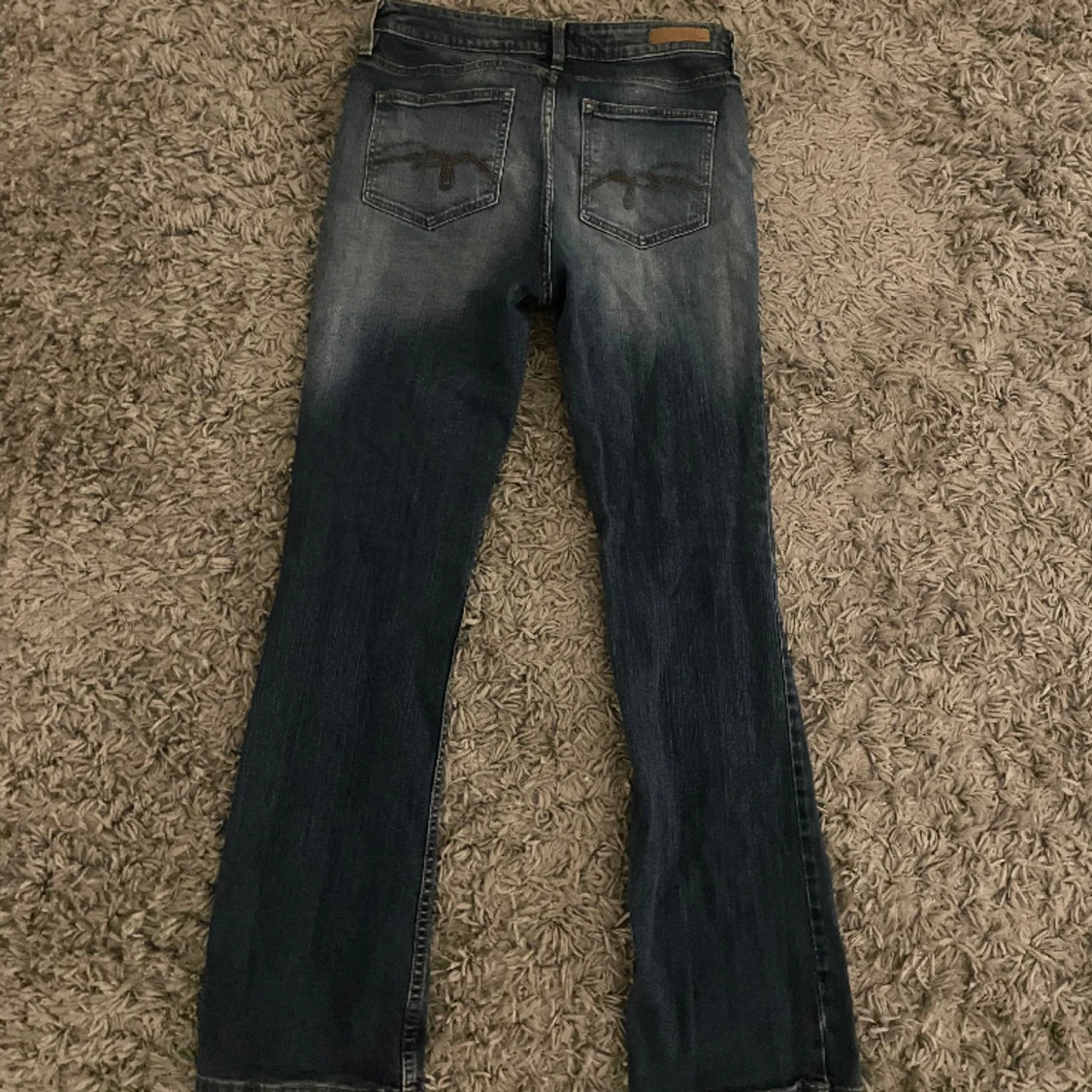 Assnygga bootcut jeans - 90