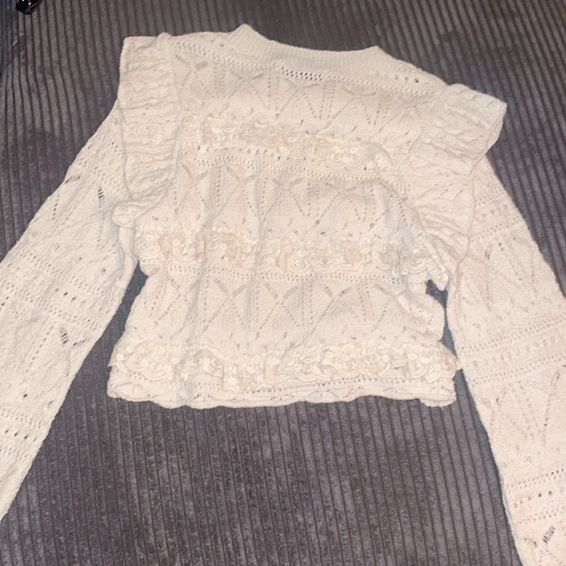 Jätte fin tröja från Zara - 90