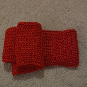 Halsduk - Bra skick helt ny