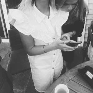 Zara klänning - Såå najs klänning i jeans från zara☺️☺️storlek xs, första bilden är lånad🩷🩷