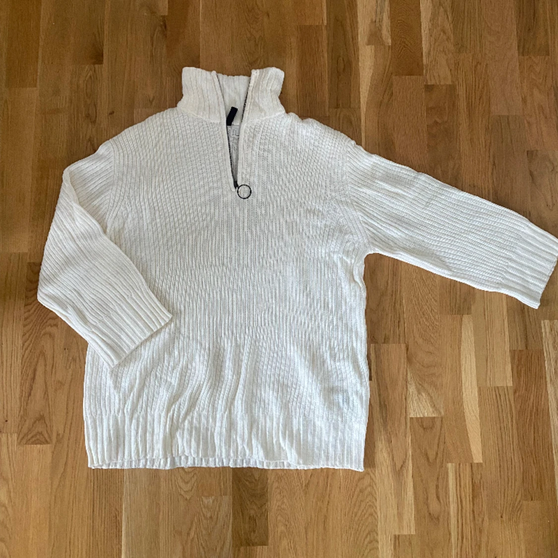 Ribbstickad tröja - 90