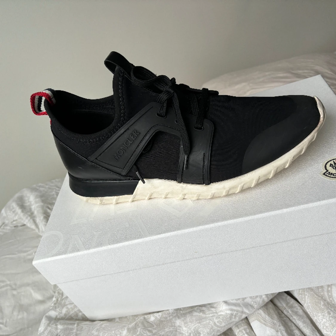 Moncler skor strl 42 - 91