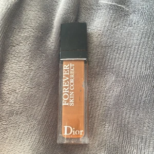 dior conceler  - färg- 5N fin färg som bronzer elle bronzer drops, eller som conceler 