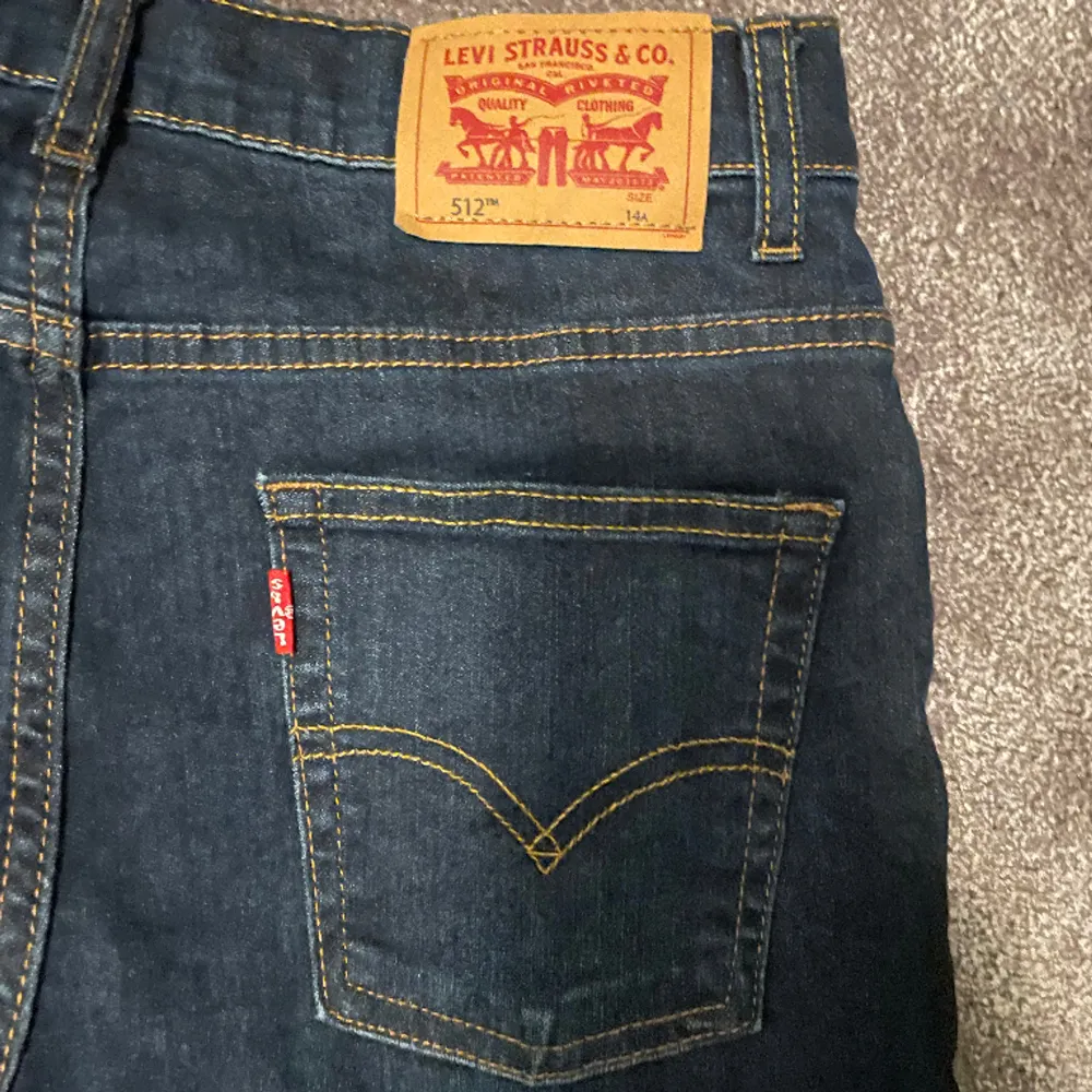 Bra skick, för små inte knappast använda. 512 size 14A. Jeans & Byxor.