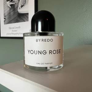 Byredo parfym i doften ”Young Rose”, 50 ml