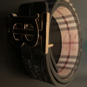 burberry bälte - Helt ny burberry bälte 120 längd