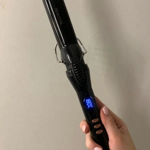 Locktång - 3månaders använd locktång från beautine, ordinariepris: 299. Du får väldigt fina lockar som håller BRA med lite hårsprej.