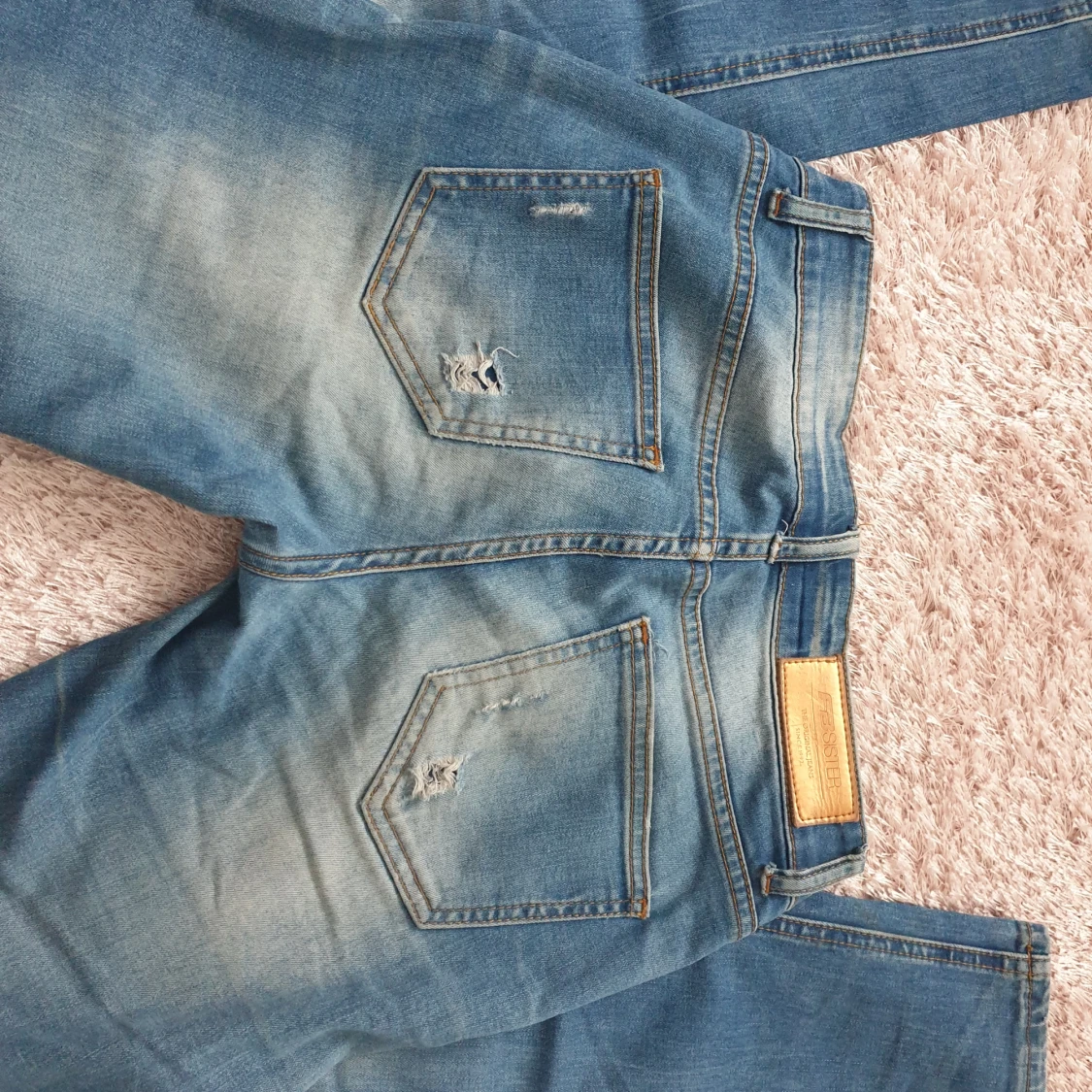 Bowfriend jeans riped jeans billig salu billigt - 90