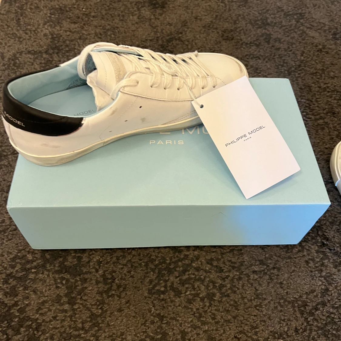 Philippe Model  - 90