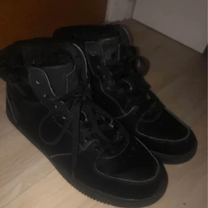 Vinterskor dam - Super fina vinterskor enads använda 1-2 gånger 