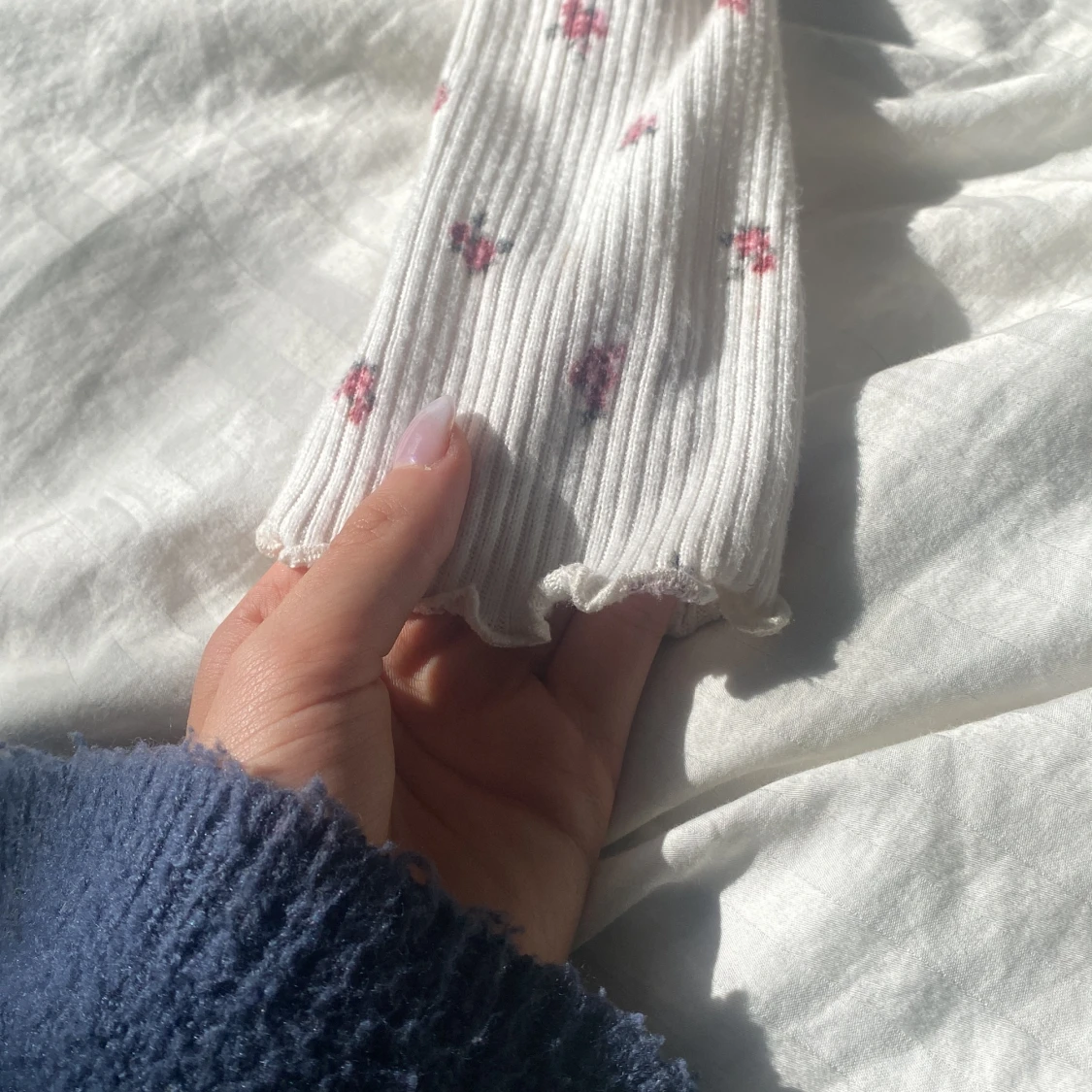 Vit blommig långärmad🤍💗 - 91