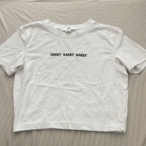 Tight tshirt - Bra skick. Använd 3-4 gånger hemma. 