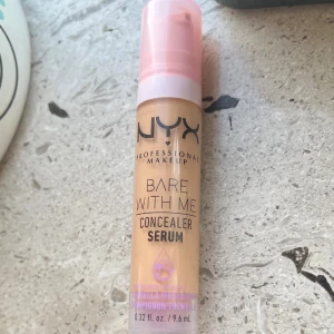 Nyx serum concealer!💘💘 - Säljer då det blev fel färg. Endast testad. Färgen är golden🤩🤩 säljer för 130kr då den inte är använd💓💓 