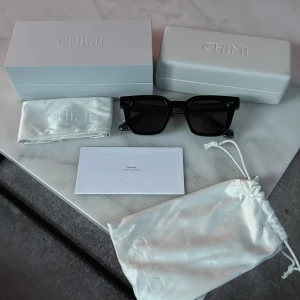 Helt nya chimi 04 black - Helt nya och oanvända 10/10 skick chimi 04 black säljer mammas för hon köpte fel