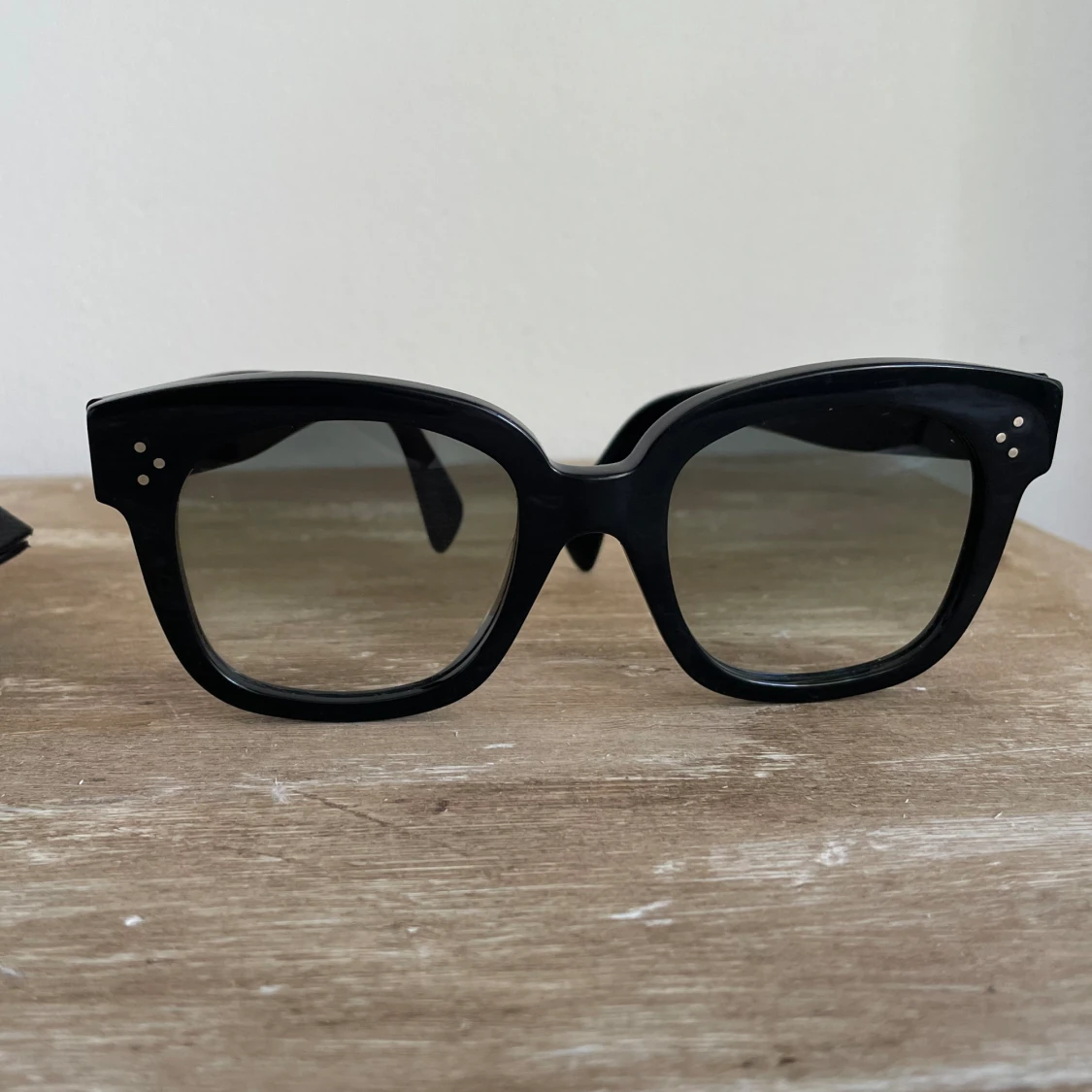 Celine solglasögon  - 90