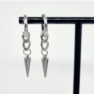 Handgjorda örhängen  - Handgjorda örhängen●Följ :@ekjewelryofficial🤲 ● 💎Material- 100% rostfritt stål ●Örhängeskrokar -rostfritt stål. Nickel fri. Längd -4,5cm. Vattentåliga, ändrar inte färgen! Köp för 1st-70kr eller 100kr/paret