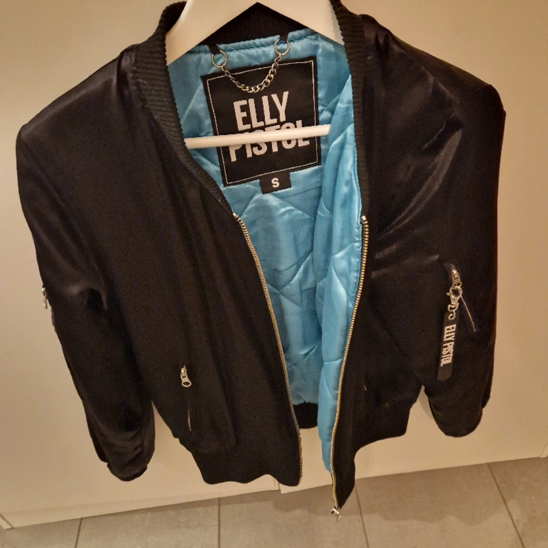 Elly pistol bomber jacka