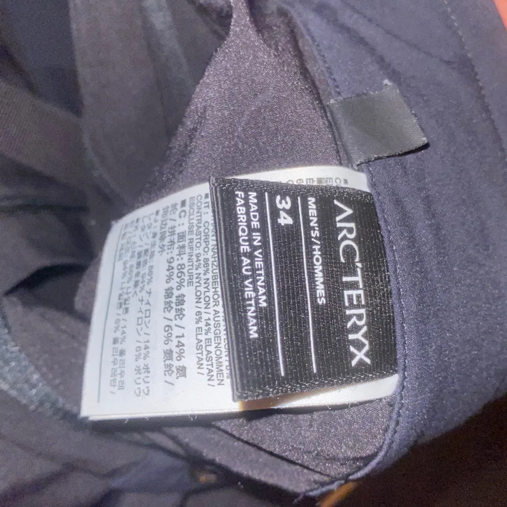Arc’tyrex byxor. sparsamt använda ca 5-10 ggr. Som nya . Jeans & Byxor.