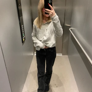 Jeans - Säljer dessa Lågmidjade jeans, pris kan diskuteras💕