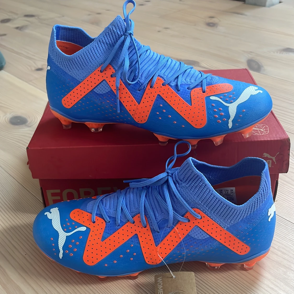 Puma future fotbollsskor  - 90