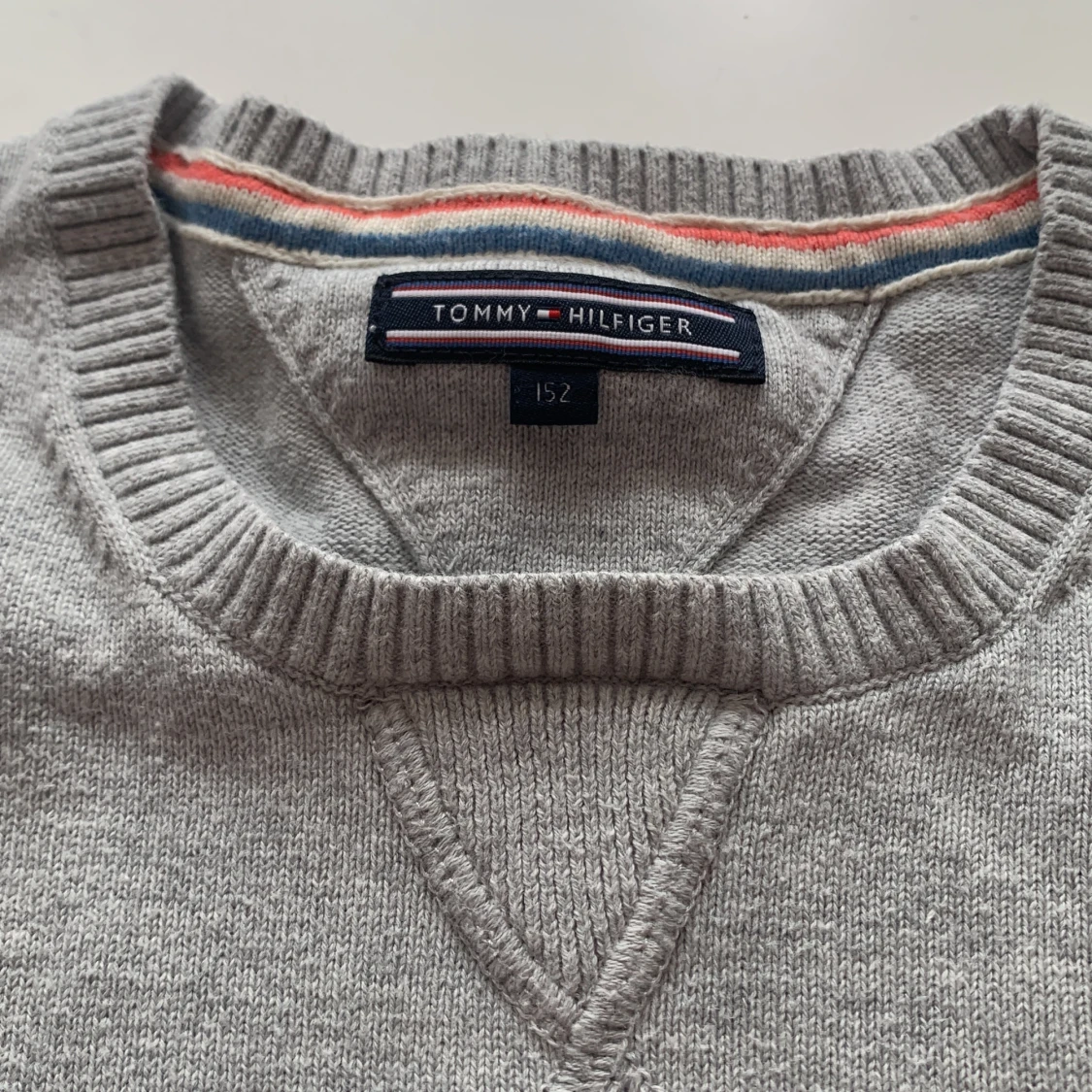 Tommy Hilfiger tröja - 92