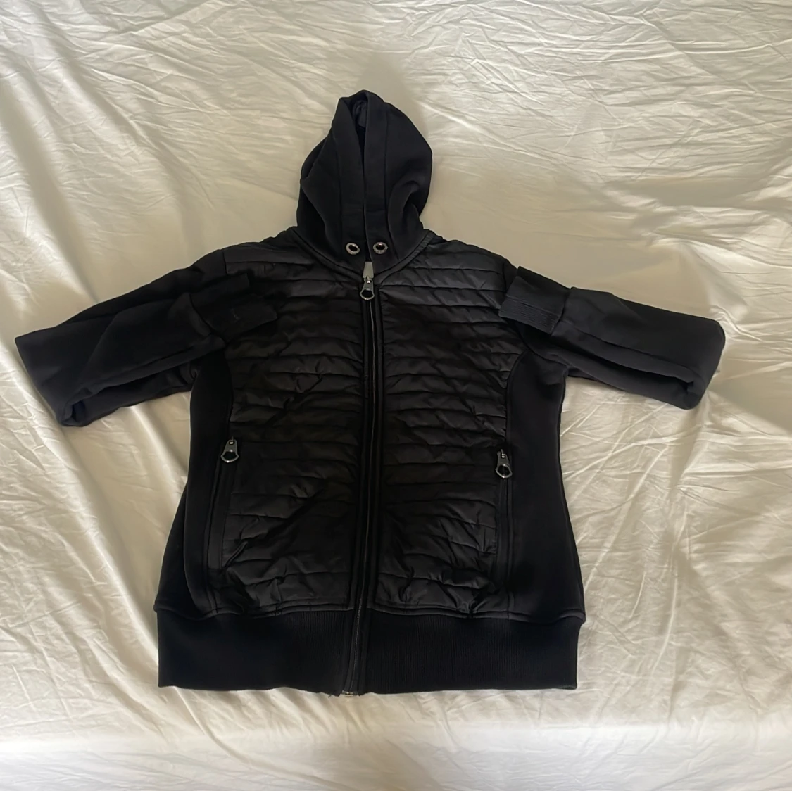 Säljer min moncler Cardigan