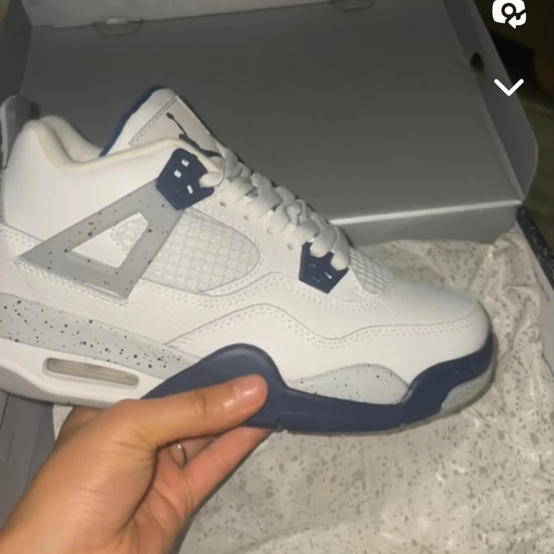 Jordans 4 midnight blue  - 91