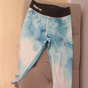 Träningsleggings XS Dope - Mycket läcker träningsbyxa från Dope. XS. Knappt använd.