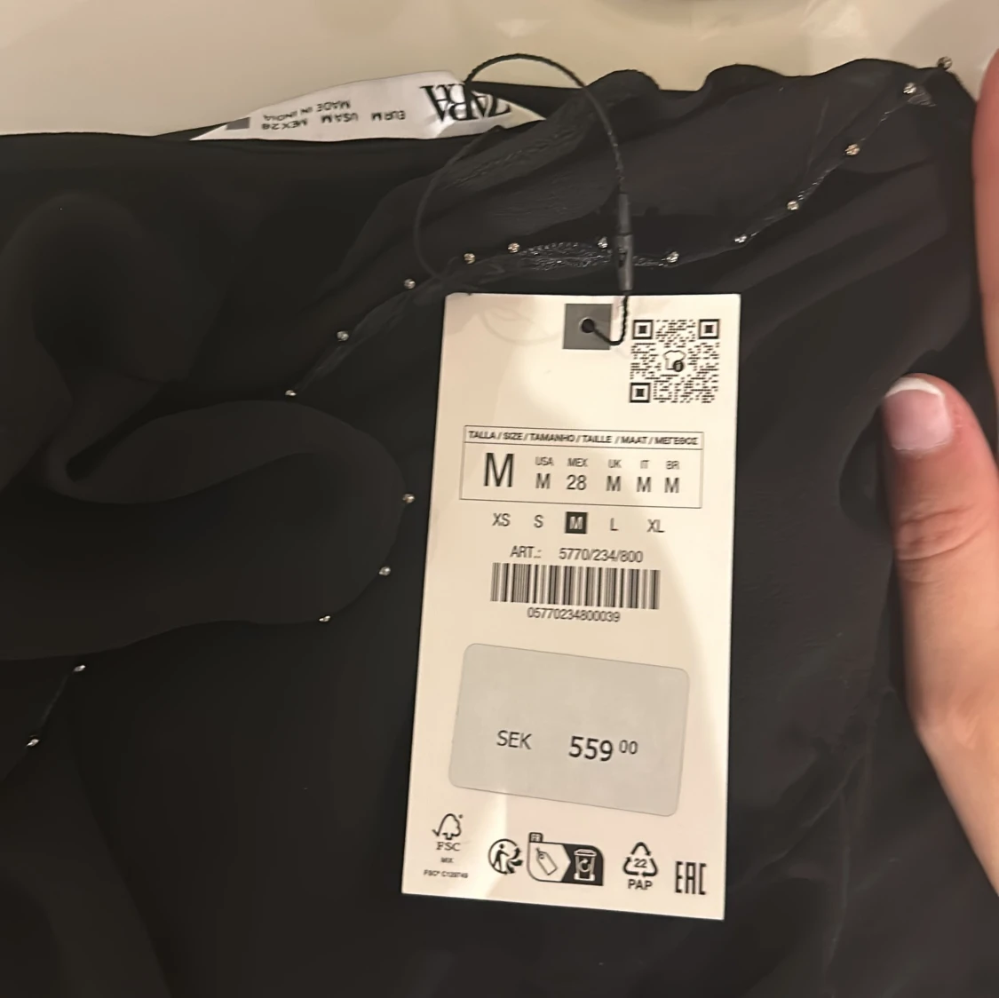 Zara klänning (lappen kvar)  - 92