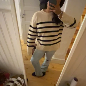 Randig stickad tröja - Så himla fin och skön! Helt perfekt både till hösten och vintern!!💗