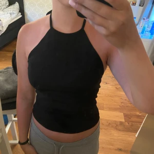 Topp - Jättefin topp från NA-KD. Helt oanvänd 