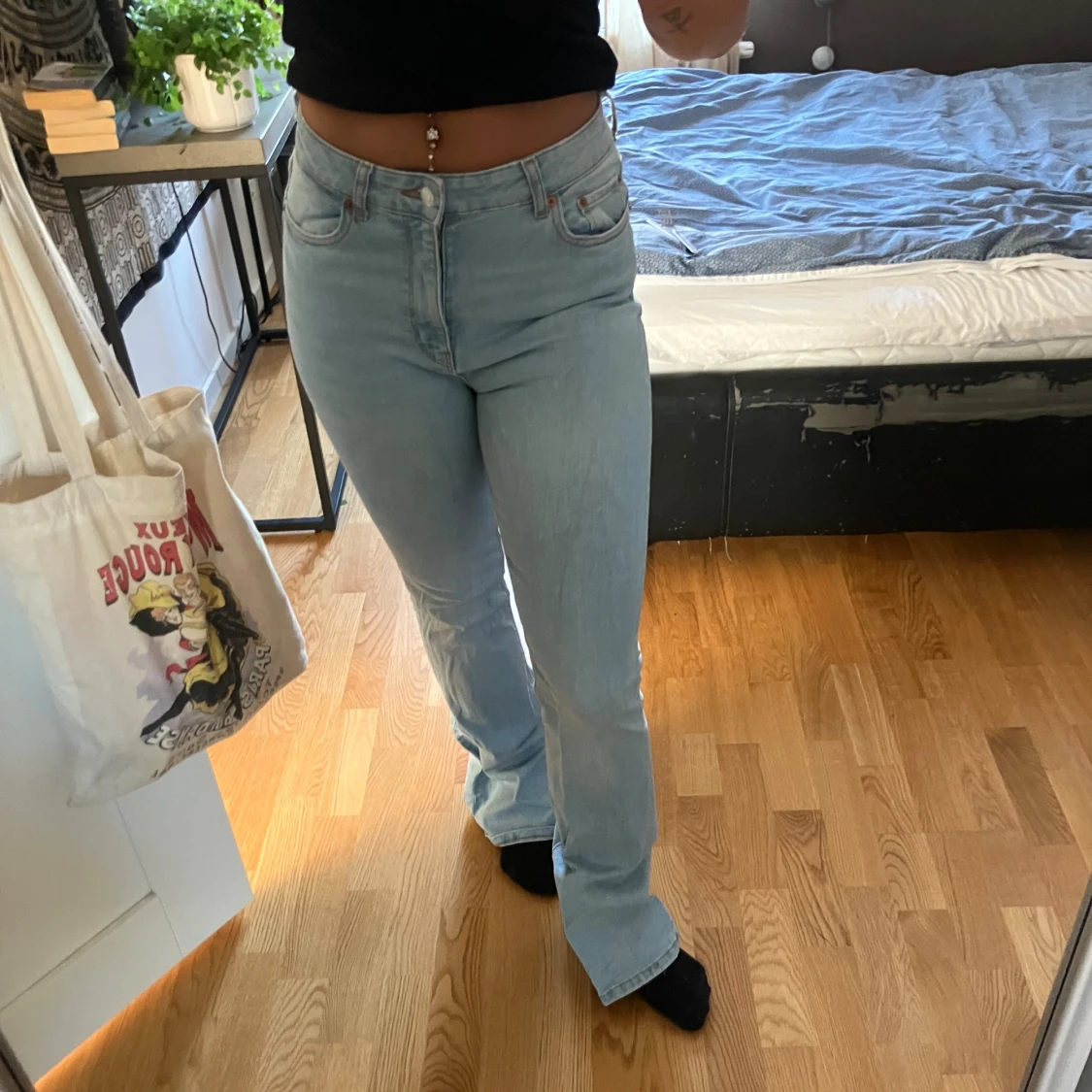 Ljusblå bootcut jeans - 90